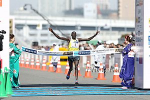 Dennis Kimetto Wins Tokyo