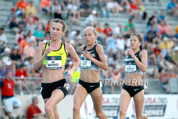 Amy Hastings Leading the Chase Pack