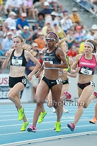 Mary Cain and Treniere Moser in 1500m Round 1