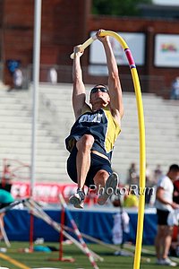 Jack Whitt in Pole Vault Final