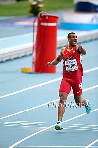 Ashton Eaton Celebrates His 400m