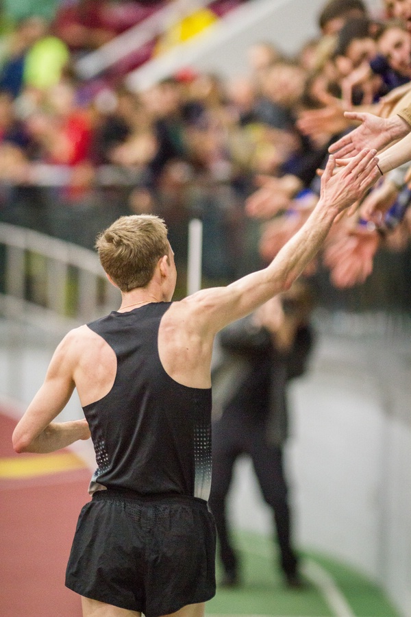 Galen Rupp Hi Fives Fans