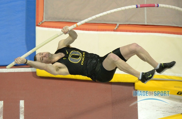Mar 15, 2014; Albuquerque, NM, USA; Dakotah Keys of Oregon clears 16-2 3/4 (4.95m) in the hepatathlon pole vault in the 2014 NCAA Indoor Championships at Albuquerque Convention Center.