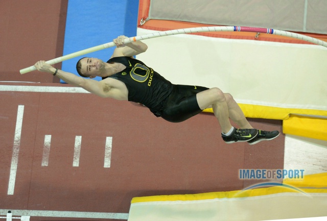 Mar 15, 2014; Albuquerque, NM, USA; Dakotah Keys of Oregon clears 16-2 3/4 (4.95m) in the hepatathlon pole vault in the 2014 NCAA Indoor Championships at Albuquerque Convention Center.