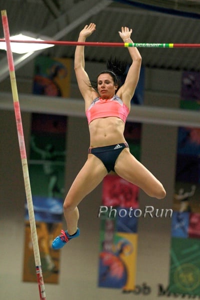 Jenn Suhr Went 4.70 for the Win