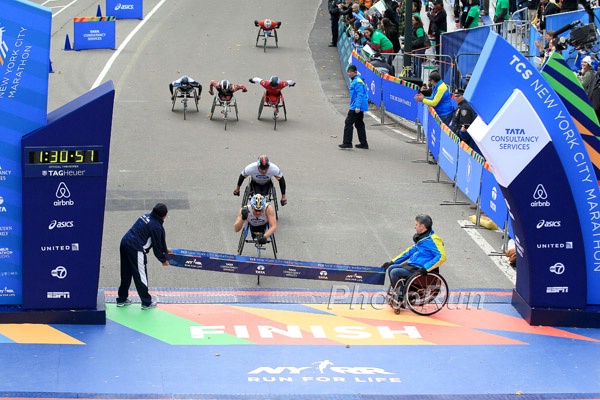 Kurt Fearnley Wins the Sprint