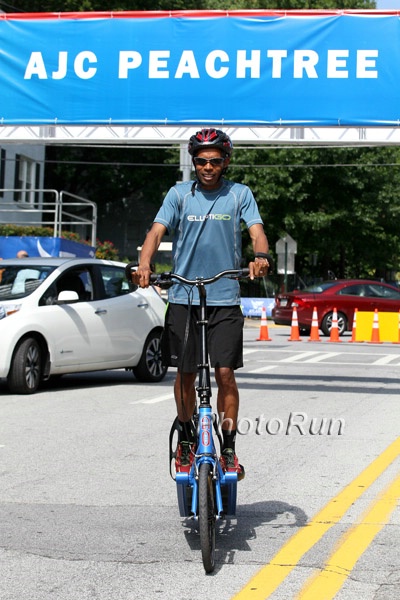 Meb on His Elliptigo