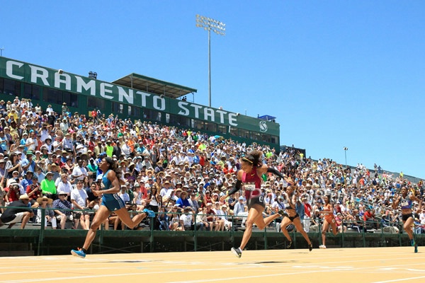 Francena McCorory 49.48, Sanya Richards Ross 49.66