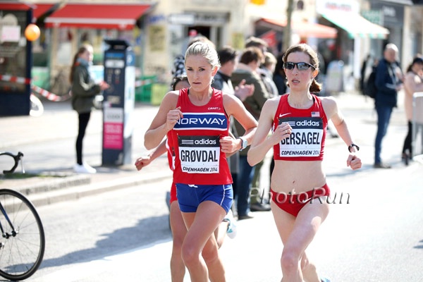 Karoline Bjerkeli Grøvdal and Annie Bersagel