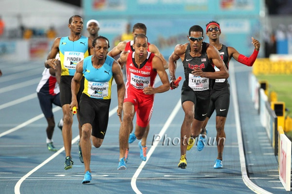Chris Brown vs Christian Taylor on 4x400 3rd Leg
