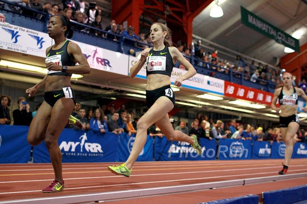 Treniere Moser Leads Mary Cain in 800