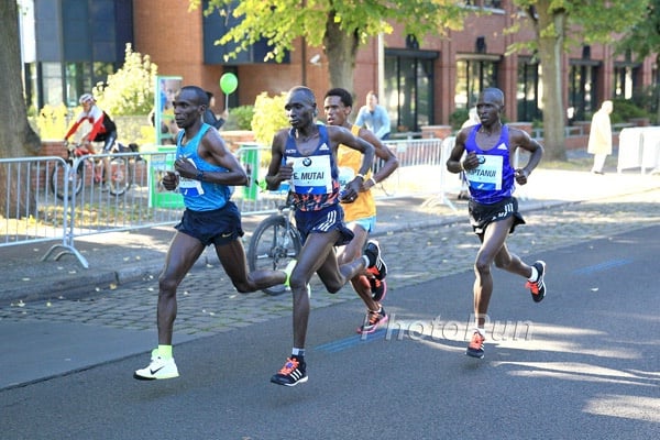 Eliud Kipchoge, Emmanuel Mutai in Lead Pack