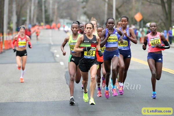 Desi Linden Leads the Boston Marathon