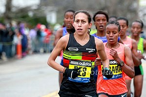 Desi Linden Leads