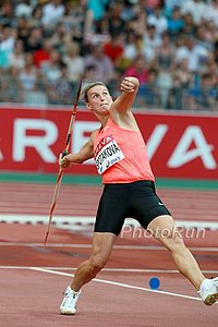 Tons of Women's Javelin Photos
