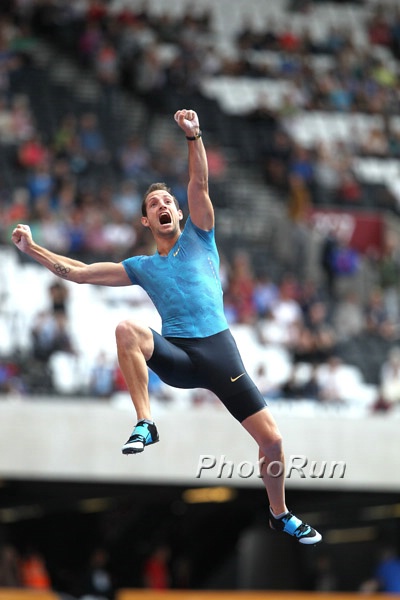 Renaue Lavillenie Over 6 Meters in Vault