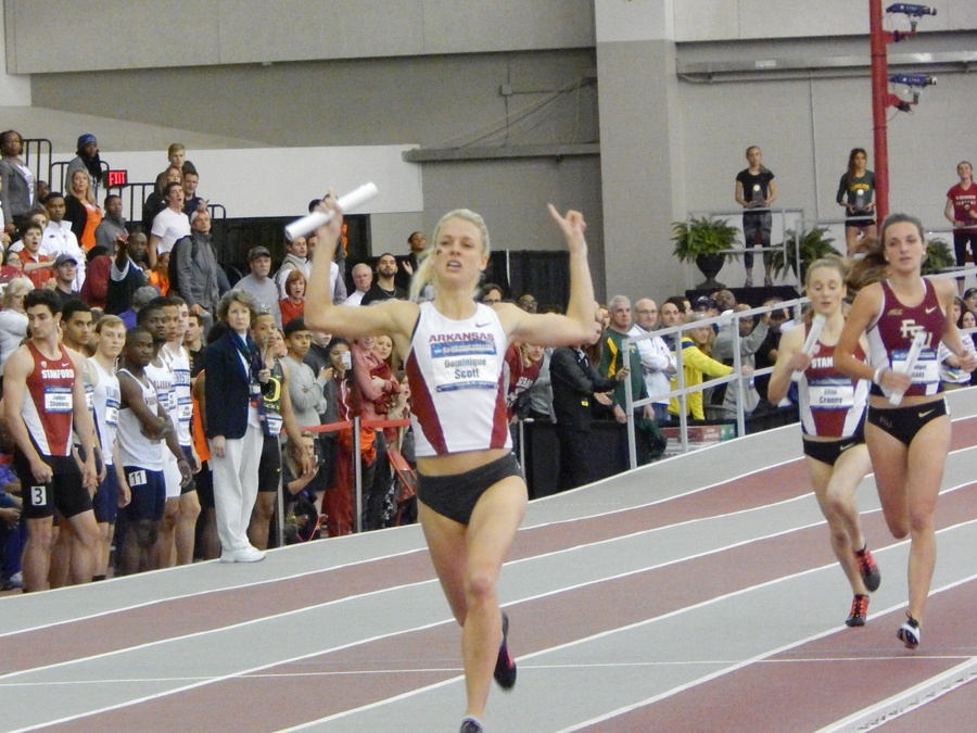 Dominque Scott Wins It for Arkansas
