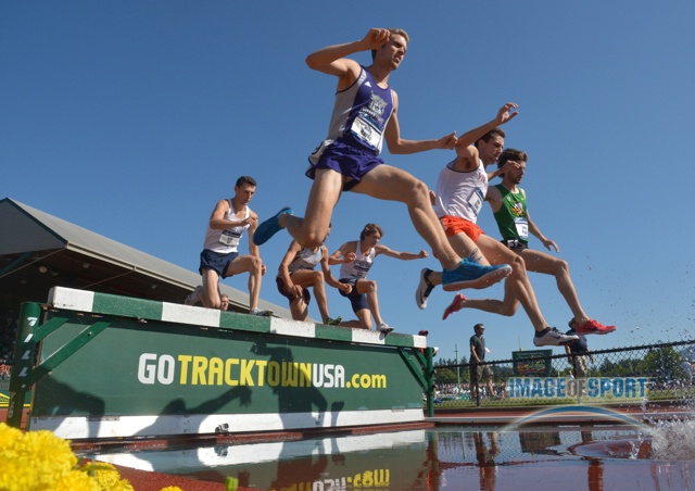 Mike Hardy of Weber State (left), Kyle King of Virginia (center) and Tanguy Pepiot of Oregon