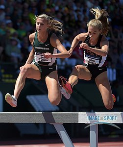 Leah O'Connor of Michigan State and Colleen Quigley of Florida State Battle