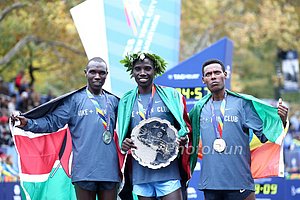 Geoffrey Kamworor, Stanley Biwott, Lelisa Desisa