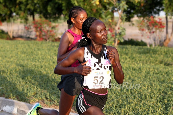 Keitany Starts to Pull Away