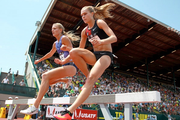 Leah O'Connor and Colleen Quigley Battle for Worlds