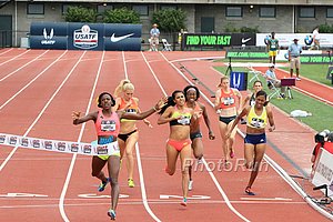Ajee Wilson Makes Team with 1 Shoe