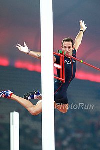 Pole Vault Qualifying