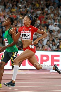 Women's 400m Semifinal: Allsyon Felix