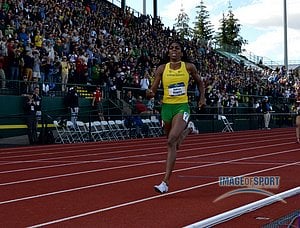 Raeven Rogers of Oregon wins the women's 800m in 2:00.75