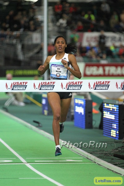 Ajee Wilson Wins the 800