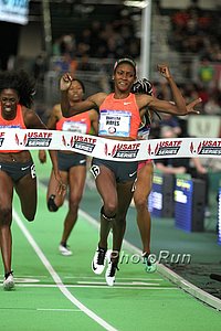Quanera Hayes Wins the 400