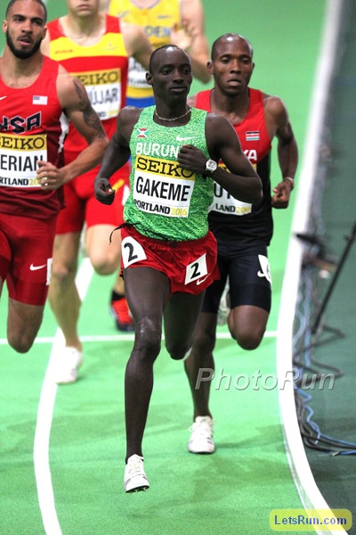 Men's 800 Quailfying