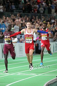 Pavel Maslak Gets Gold in 400