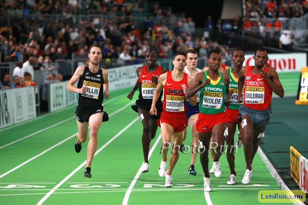 400m to Go Willis Begins to Make his charge