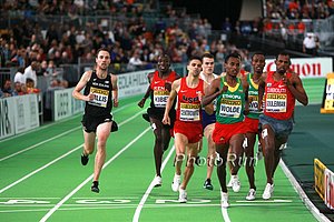 400m to Go Willis Begins to Make his charge