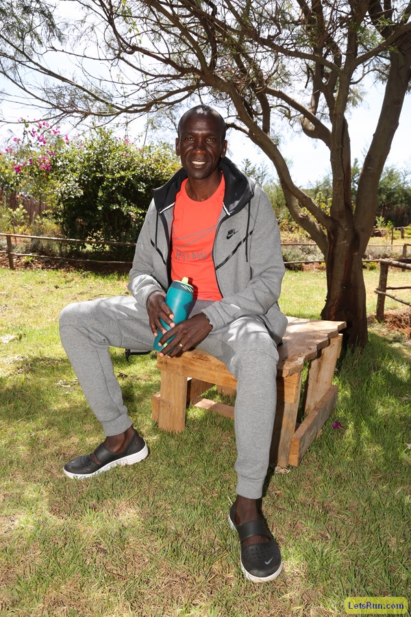 Kipchoge with his sub 2 shirt
