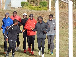 Kipchoge holds court