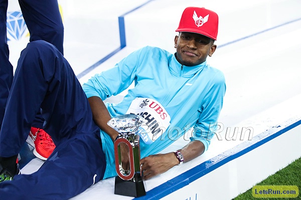 Barshim With His Diamond Trophy
