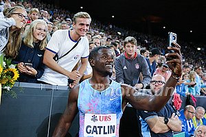 Justin Gatlin and fans