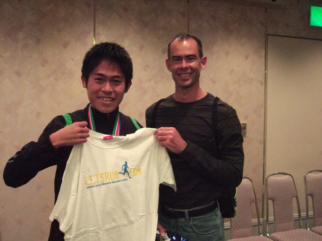 picture of Yuki Kawauchi with LetsRun.com t shirt