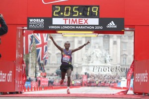 Tsegaye Kebede winning London in 2010 *More 2010 London Marathon Photos