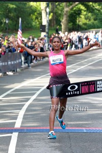 Mamitu Daska Wins the Oakly New York Mini 10k