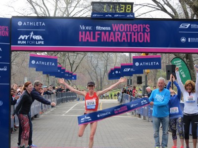 Kastor ran 71:38 to set the US Masters half marathon in April 2014, a mark she lowered to 69:37 five months later. Photo by Jane Monti for RRW.