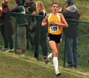 Kate Avery with a commanding lead at the 2014 NCAA Division I Cross Country Championships; she would win by four seconds (photo by David Monti for Race Results Weekly)