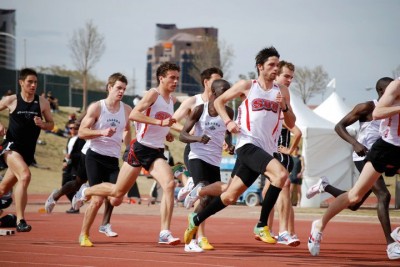 Nate (black socks) focused on the 400/800 in college at SUU