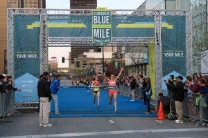 Heather Kampf wins. Photo by Jolene Jungling.