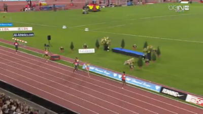 A rare sight: someone pulling away from Jenny Simpson at the end of a 1500