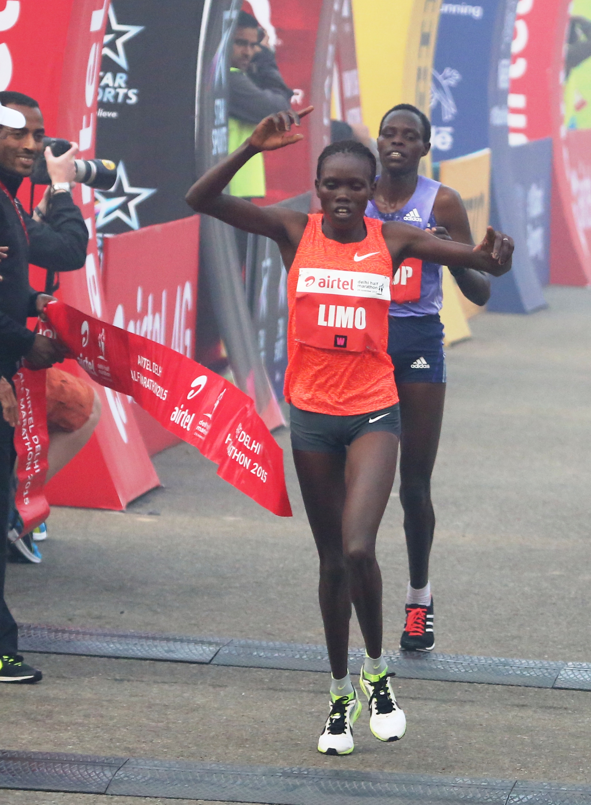 Limo winning in New Delhi in November. Photo courtesy of Airtel Delhi Half Marathon.