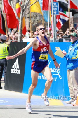 Hall finishing off his 2:04:58